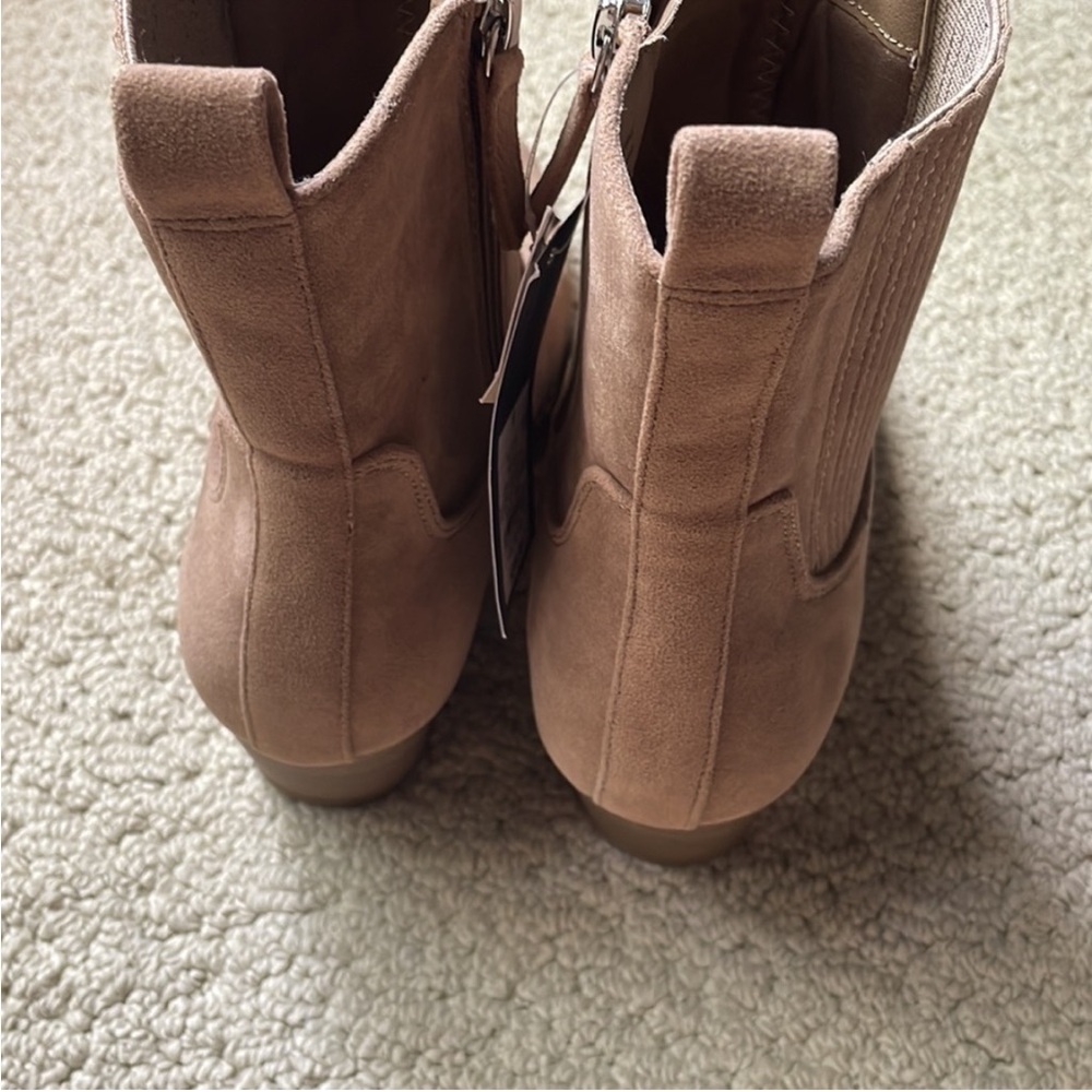 Universal Thread Booties NWT - image 12